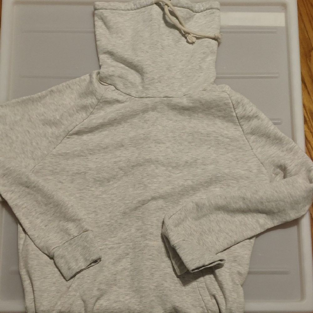 New Vintage HM Pullover Fleece Sweater